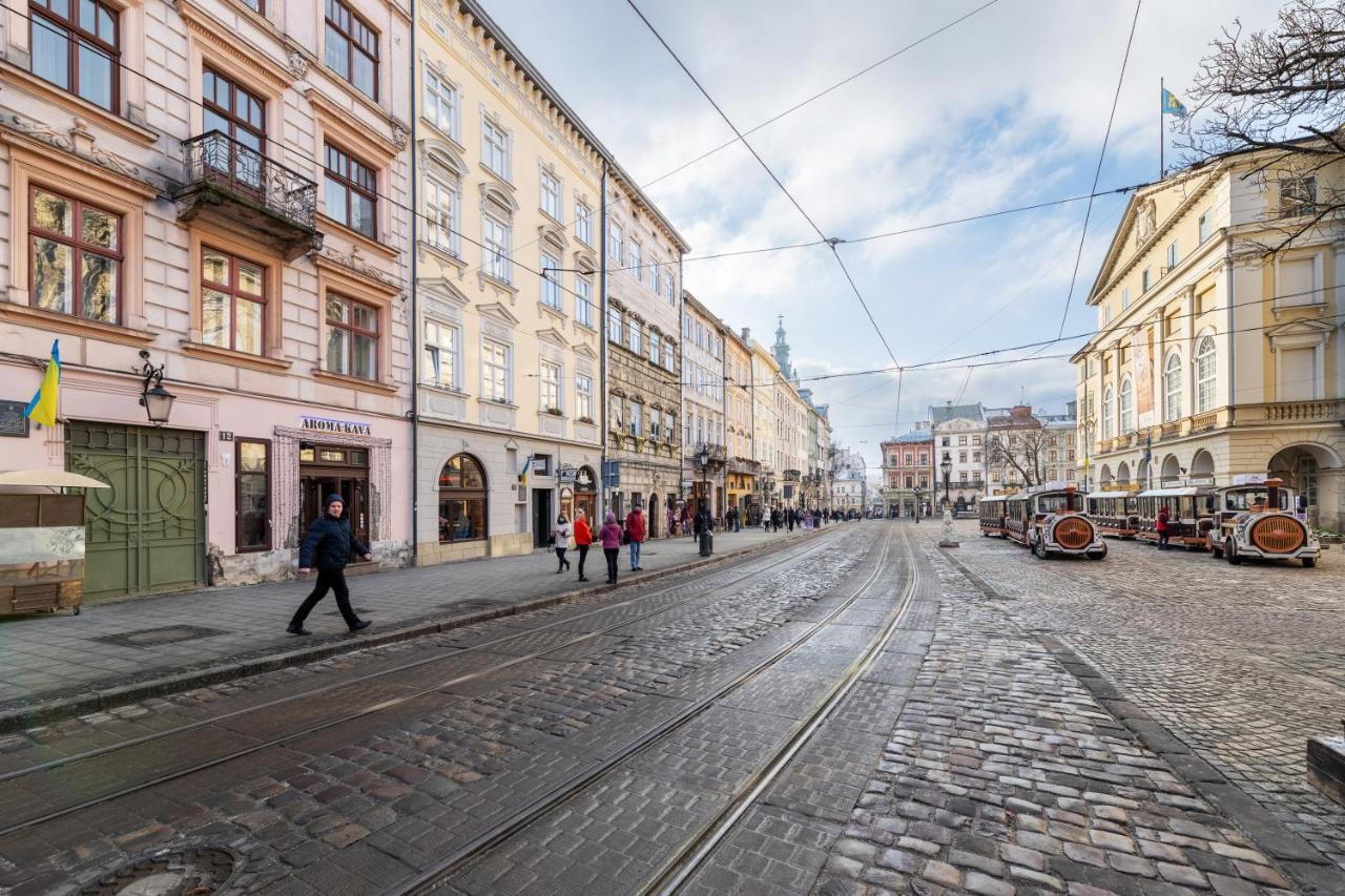 Rynok Square City Center Two Bedroom Apartment! Lviv Extérieur photo